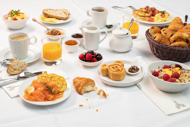 Breakfast meal