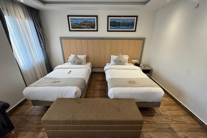 Room 6 of 29