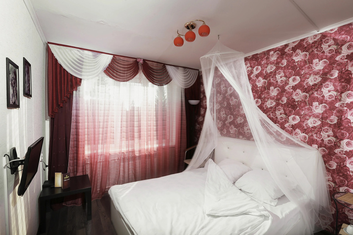 Room 11 of 29