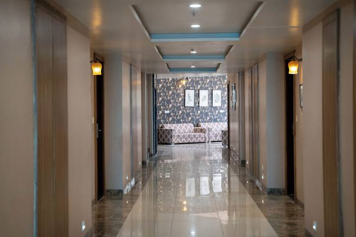 Hotel Interior 19 of 190