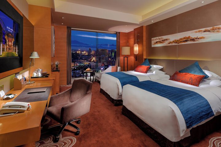 Room 18 of 59