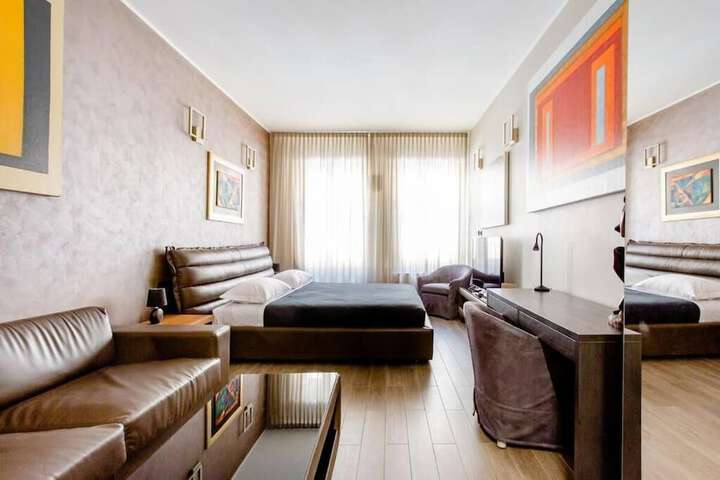 Room 18 of 62
