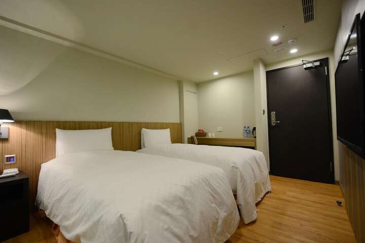 Room 19 of 41