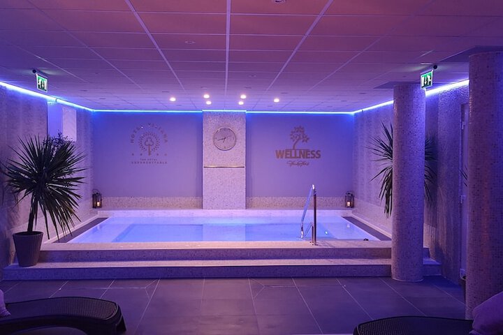 Spa 44 of 108
