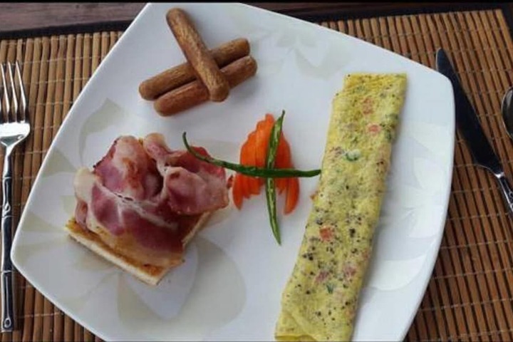 Dining Photos