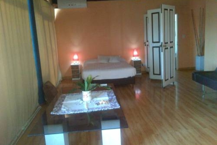 Room 6 of 19