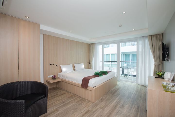 Room 9 of 71