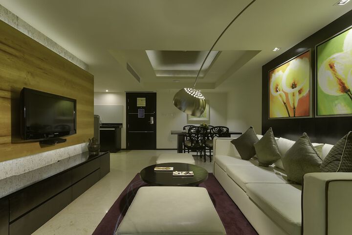 Room 15 of 35