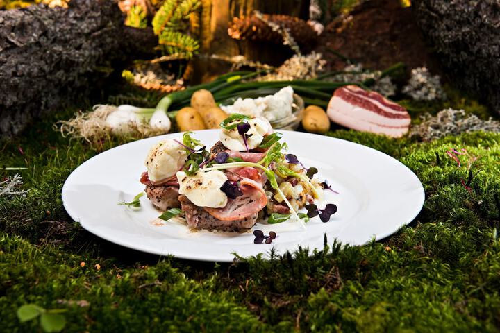 Dining 20 of 56