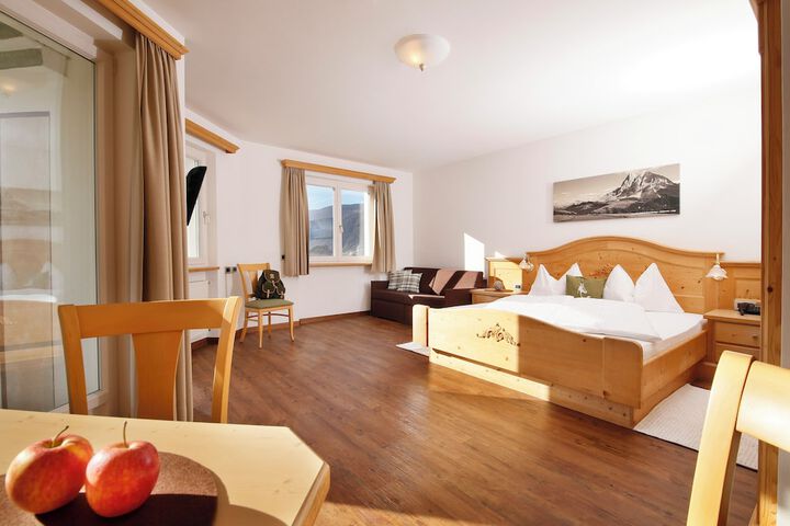 Room 10 of 51