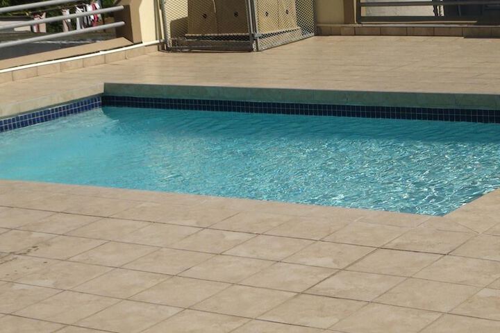 Pool 35 of 48