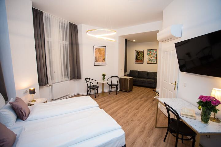 Room 3 of 29