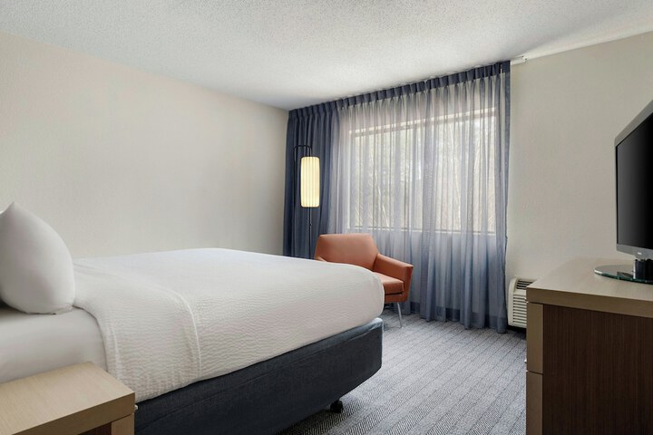 Room 18 of 44