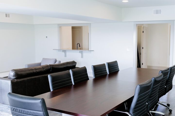 Room 45 of 220