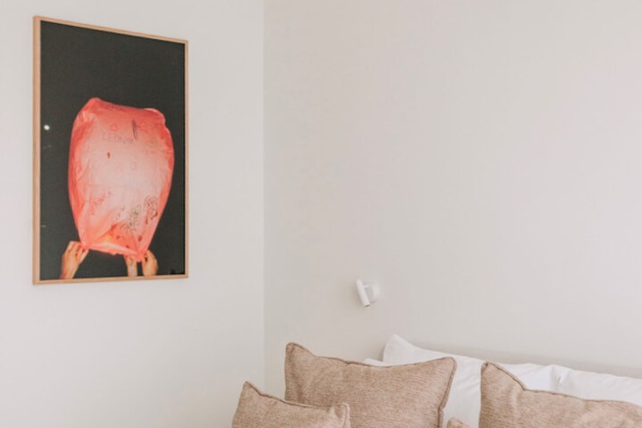Room 2 of 186
