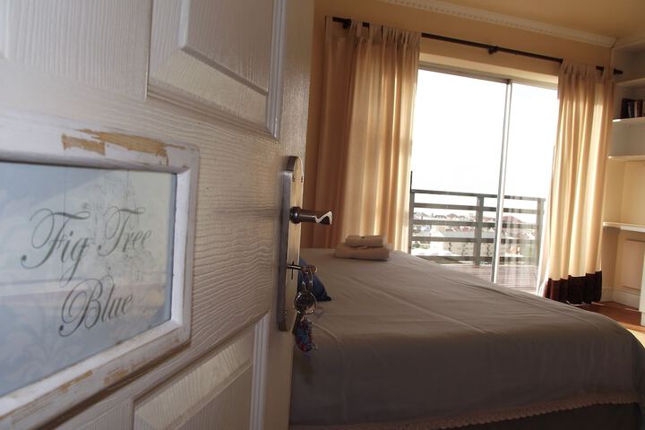 Room 10 of 109