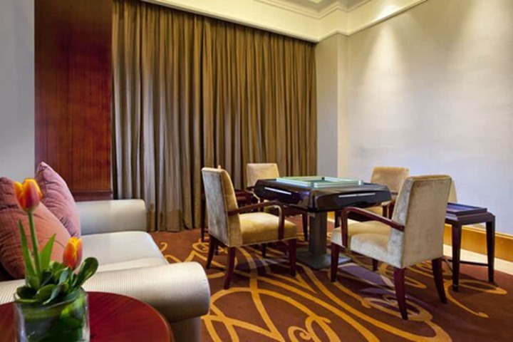 Room 47 of 65