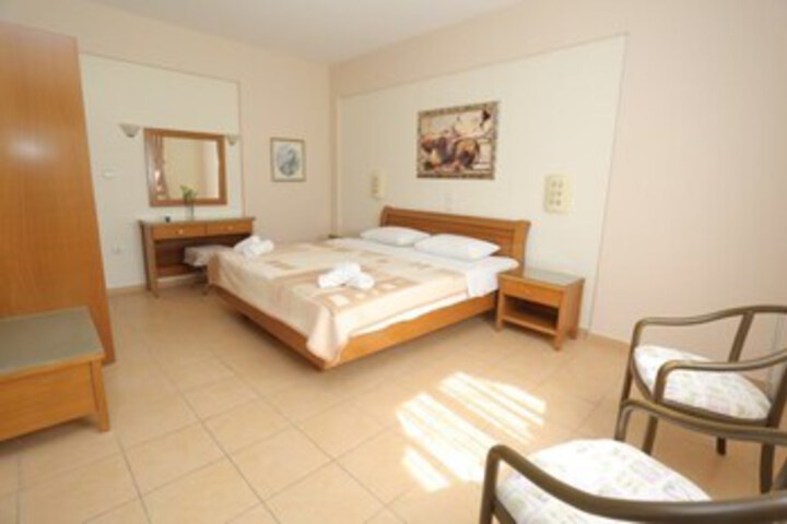 Room 30 of 43