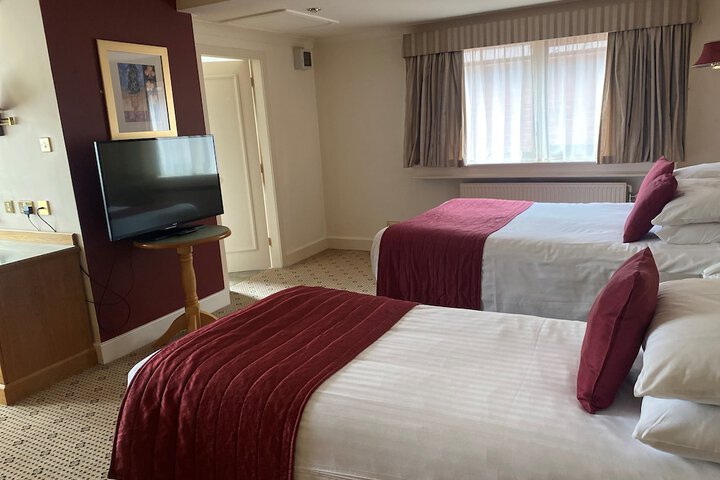 Hotel Entry