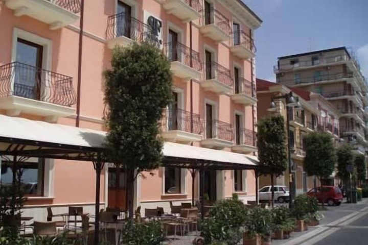 Hotel 26 of 26