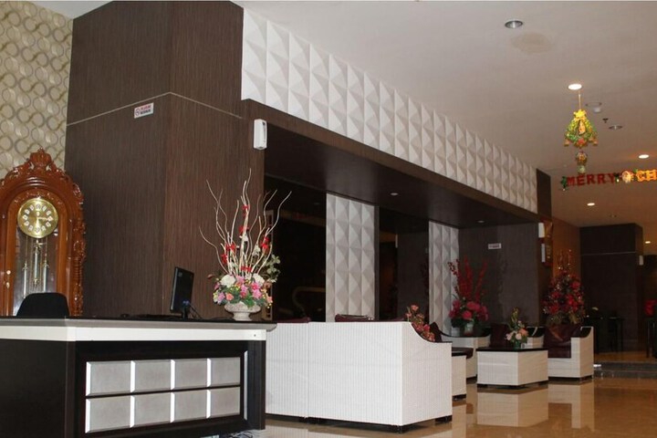 Hotel Interior 5 of 32