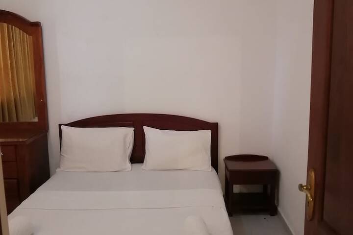 Room 50 of 95