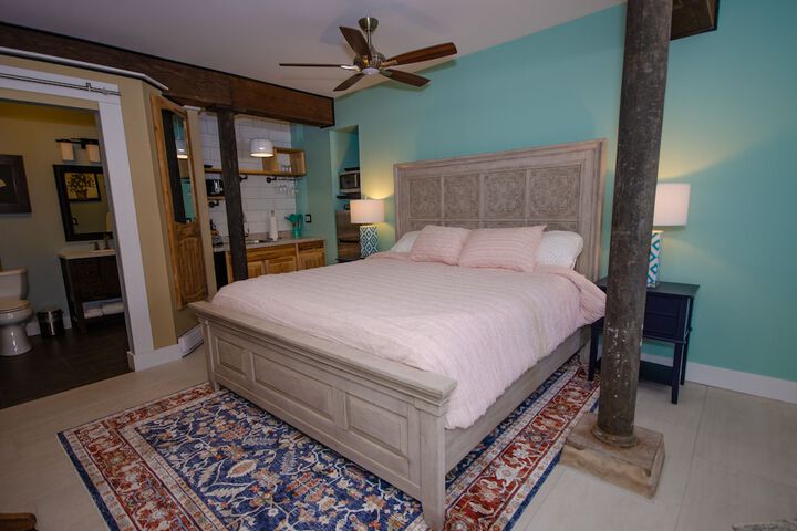 Room 6 of 40