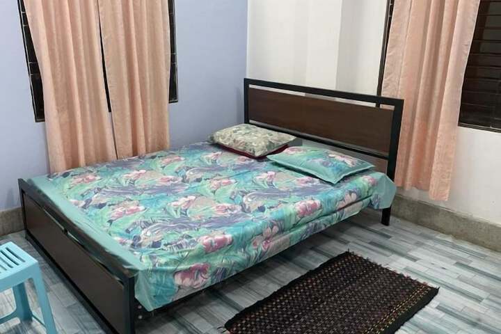 Room 3 of 18