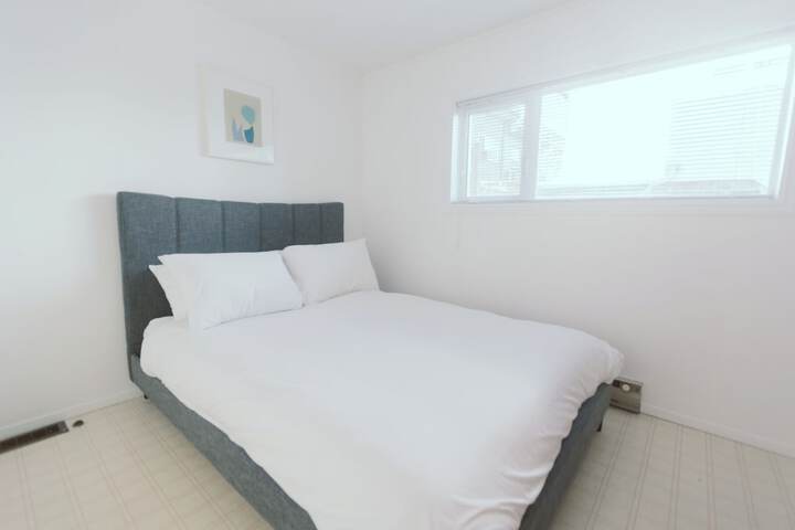 Room 10 of 47