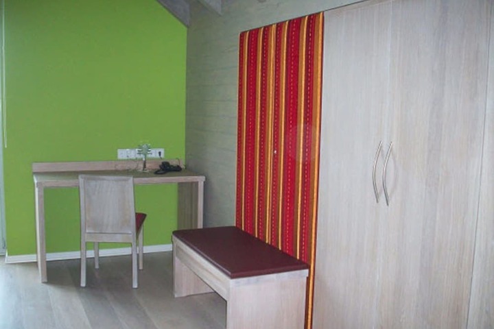 Room 7 of 44