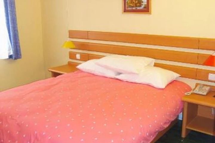 Room 2 of 13