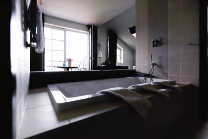 Room 19 of 30