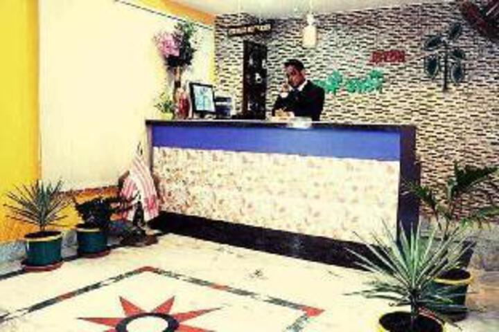 Hotel Pine Yard