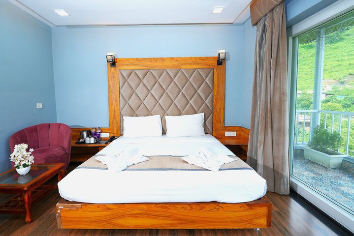 Room 43 of 152