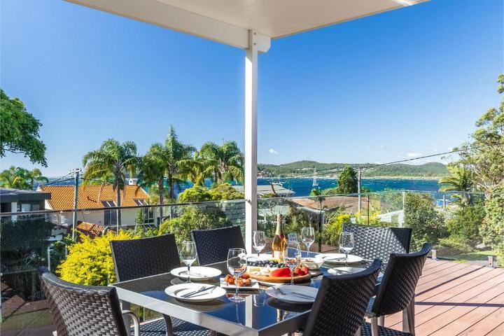Blue Waters 7 Cook St. - Dog Friendly and Water Views