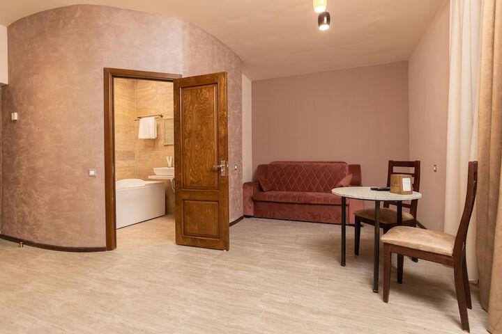Room 79 of 196
