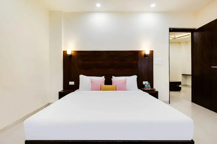 Room 4 of 29