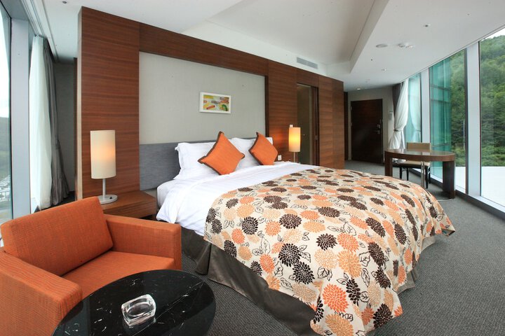 Room 7 of 54