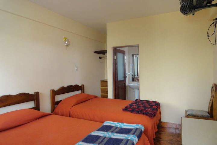 Room 6 of 41
