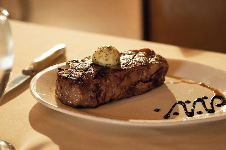 Dining 37 of 42