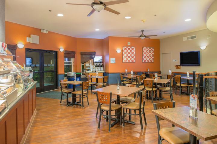 Breakfast/Coffee Service 45 of 60