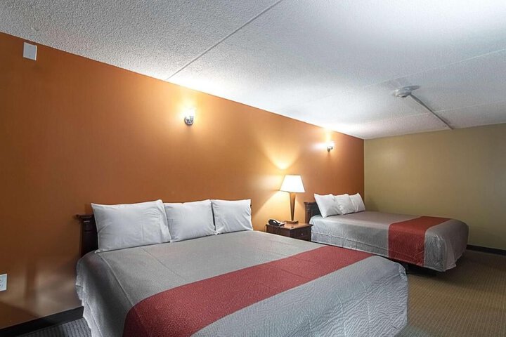2 Double Beds (7 of 15)