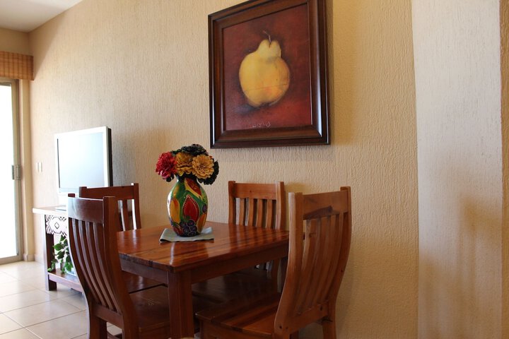 Room 280 of 599