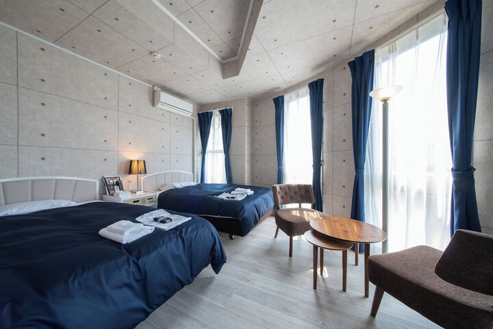 Room 13 of 84