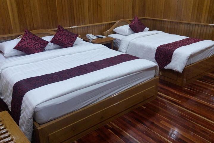 Room 7 of 18