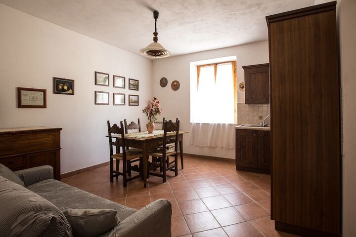 Room 8 of 39