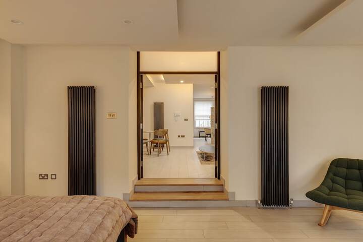 Room 7 of 75