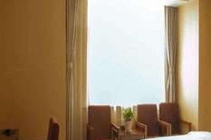 Room 21 of 50