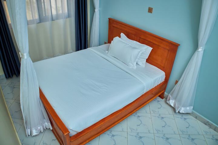 Room 2 of 12