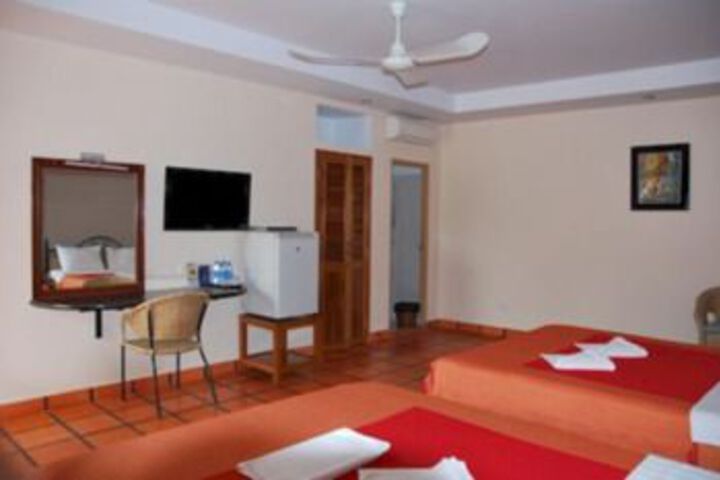 Room 11 of 26